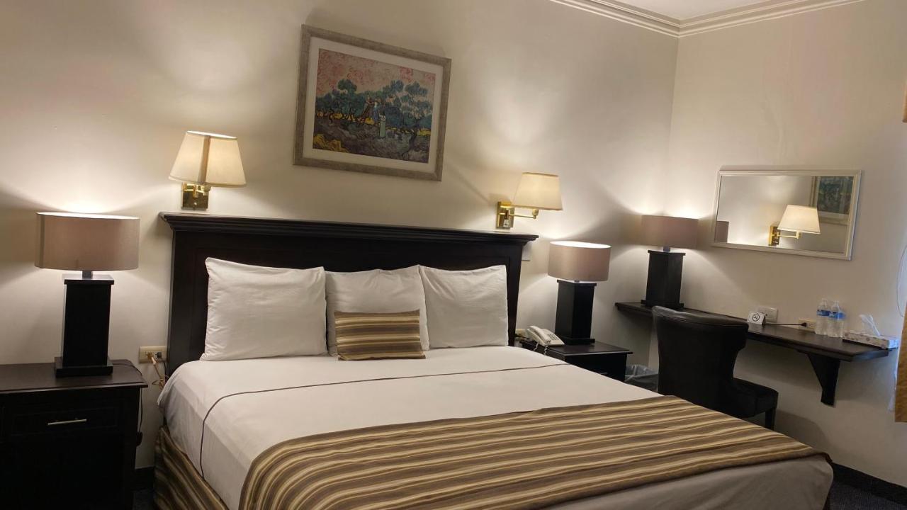 Hotel Zafra Torreón Esterno foto