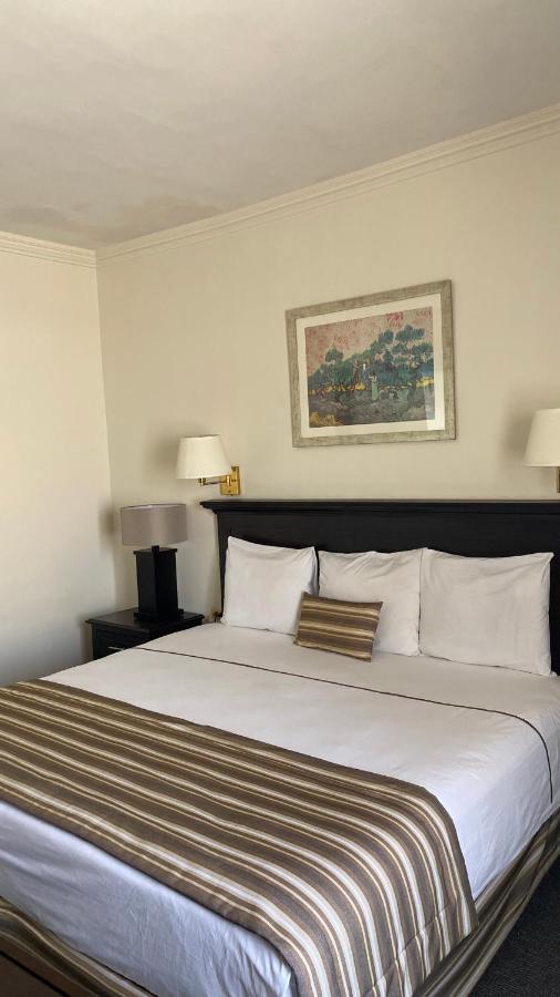 Hotel Zafra Torreón Esterno foto
